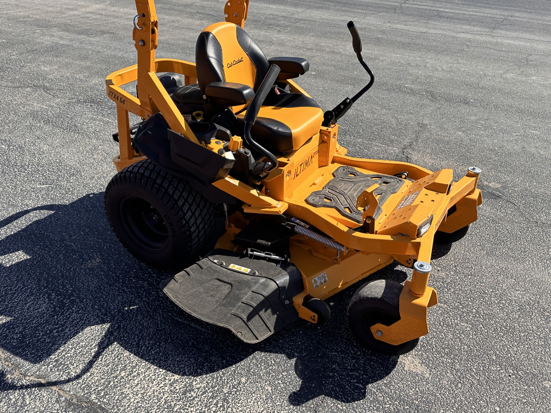 2015 Kubota Z125SKH-54 Zero-Turn Mower - DeKane Equipment Corporation