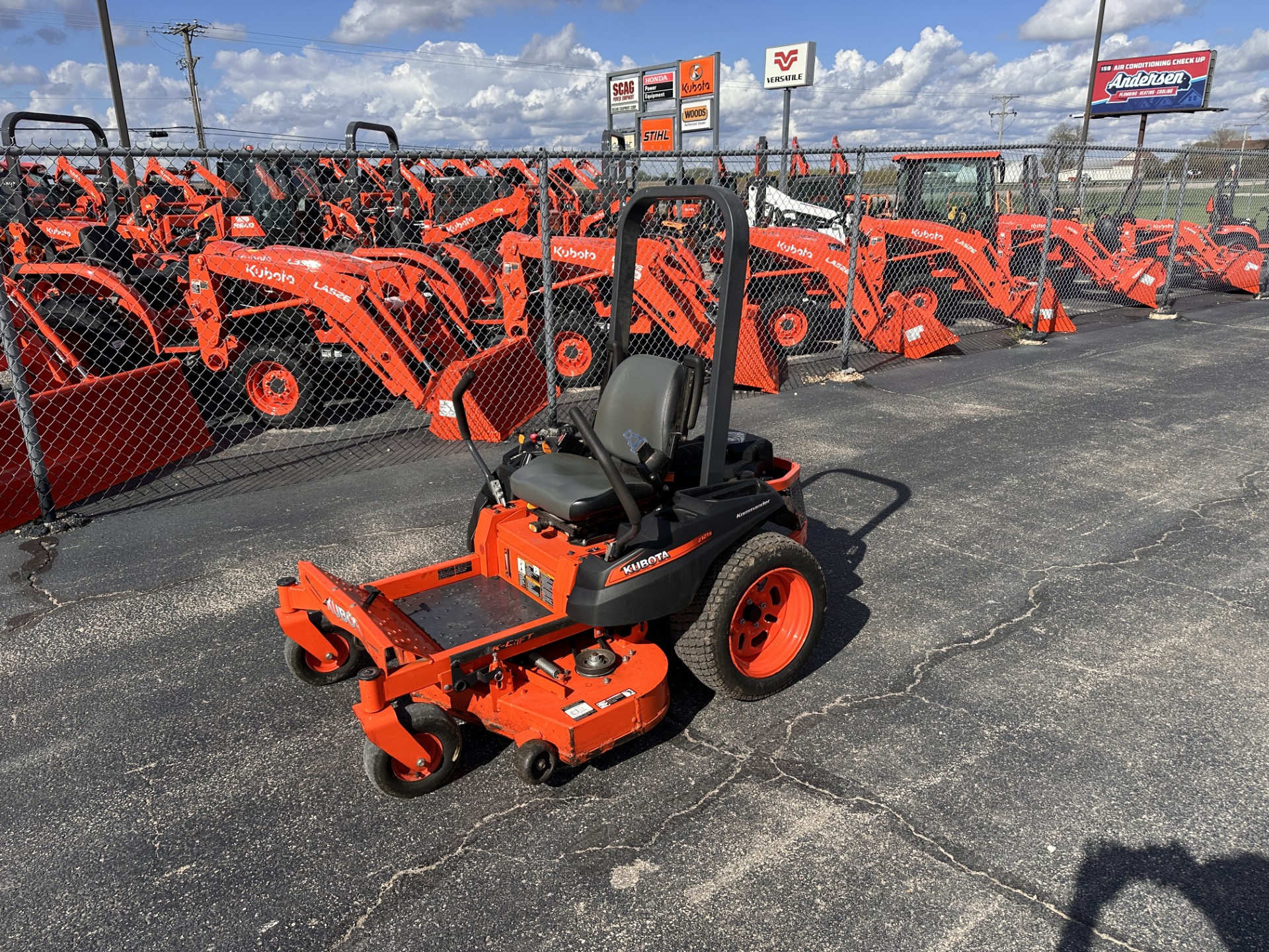 2015 Kubota Z125SKH-54 Zero-Turn Mower - DeKane Equipment Corporation